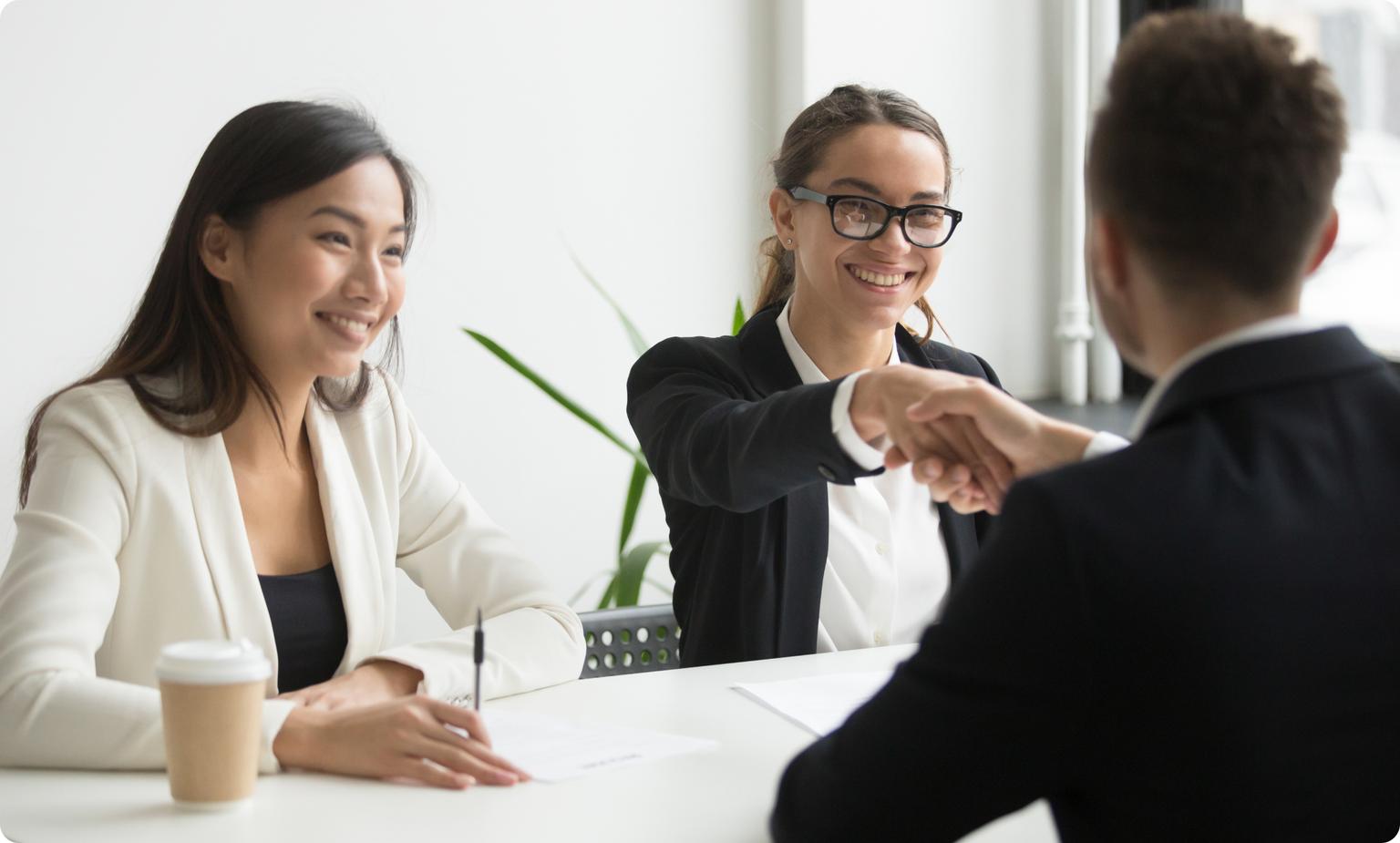 Target audience in MLM. Guide to identify and engage
