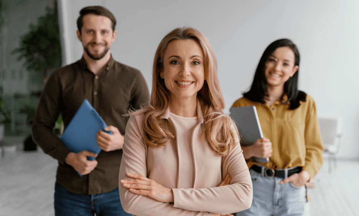 Distributor vs MLM Company Leader: What's the Difference?