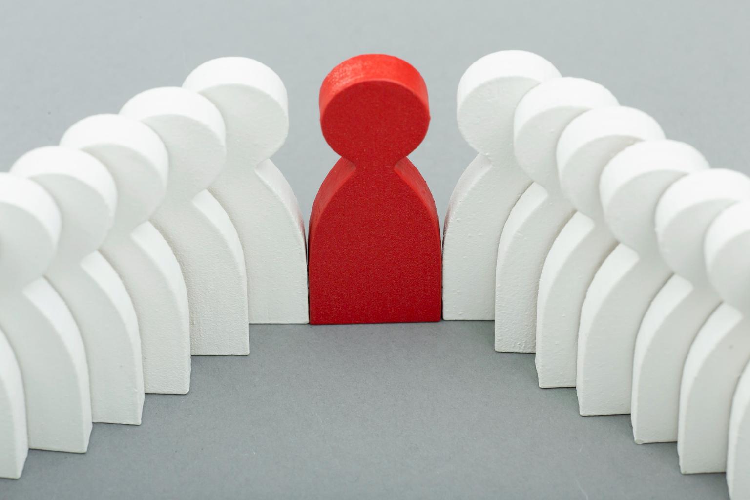 Смещение зоны комфорта. Тонкая грань между лидером и владельцем компании Смещение зоны комфорта. Тонкая грань между лидером и владельцем компании